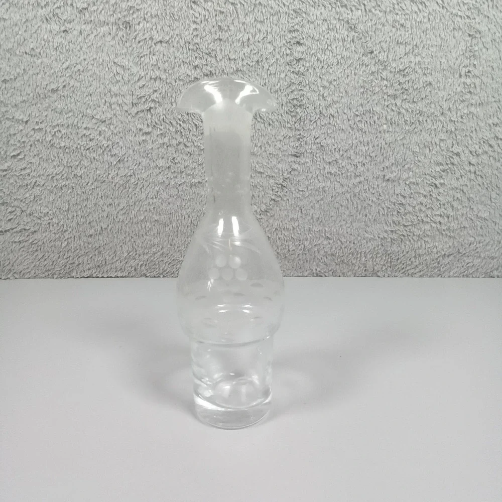 Vintage Etched Glass Bud Vase Ruffled Rim Grape Vine Motif Clear 7.25‎ Inch